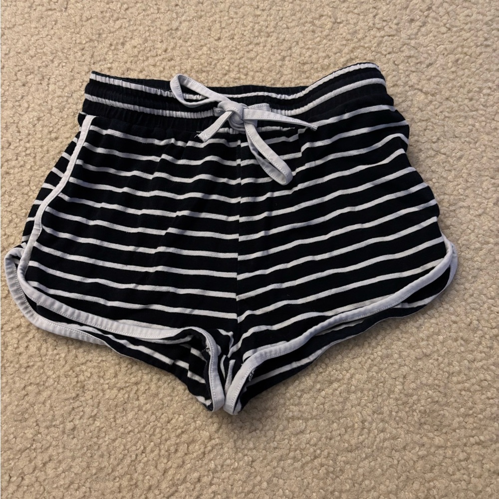 SHEIN Monochrome Striped Apparel